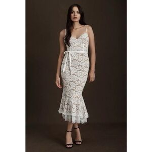 V. Chapman Naomi Like new lace nude overlay boned ruffle hem Midi Dress NWT